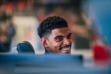 Morgan Gibbs-White signs for Nottingham Forest from Wolverhampton Wanderers