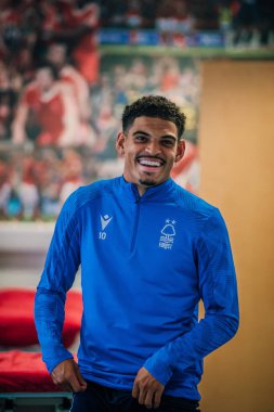 Morgan Gibbs-White signs for Nottingham Forest from Wolverhampton Wanderers