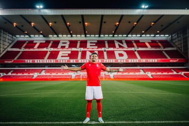 Morgan Gibbs-White signs for Nottingham Forest from Wolverhampton Wanderers