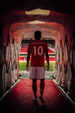 Morgan Gibbs-White signs for Nottingham Forest from Wolverhampton Wanderers