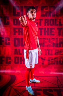 Morgan Gibbs-White signs for Nottingham Forest from Wolverhampton Wanderers