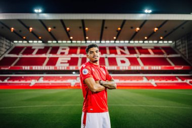Morgan Gibbs-White signs for Nottingham Forest from Wolverhampton Wanderers