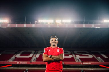 Morgan Gibbs-White signs for Nottingham Forest from Wolverhampton Wanderers