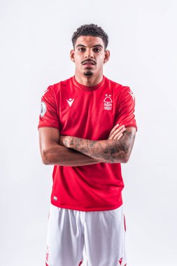 Morgan Gibbs-White signs for Nottingham Forest from Wolverhampton Wanderers