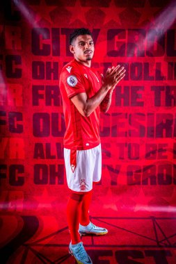 Morgan Gibbs-White signs for Nottingham Forest from Wolverhampton Wanderers