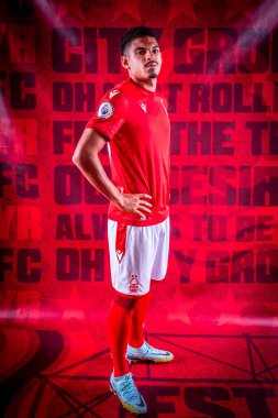 Morgan Gibbs-White signs for Nottingham Forest from Wolverhampton Wanderers