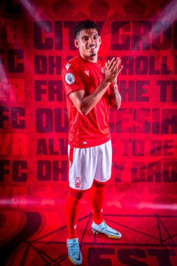 Morgan Gibbs-White signs for Nottingham Forest from Wolverhampton Wanderers