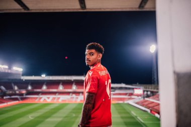 Morgan Gibbs-White signs for Nottingham Forest from Wolverhampton Wanderers