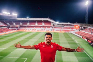 Morgan Gibbs-White signs for Nottingham Forest from Wolverhampton Wanderers
