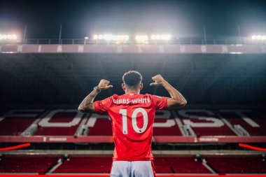 Morgan Gibbs-White signs for Nottingham Forest from Wolverhampton Wanderers