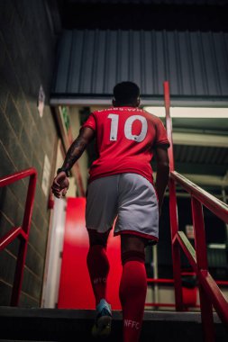 Morgan Gibbs-White signs for Nottingham Forest from Wolverhampton Wanderers