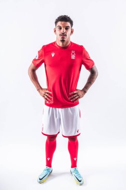 Morgan Gibbs-White signs for Nottingham Forest from Wolverhampton Wanderers