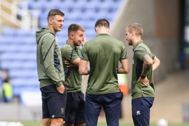 Middlesborough players on the pitch before kick off 