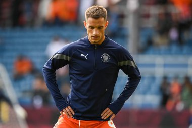 Jerry Yates #9 of Blackpool during the pre-game warmup