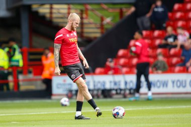 Oliver McBurnie #9 of Sheffield United warms up before the game