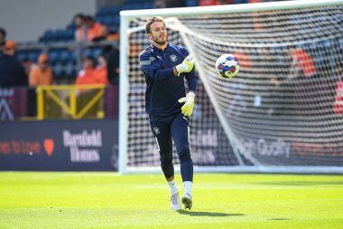 Chris Maxwell #1 of Blackpool during the pre-game warmup