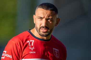 Elliot Minchella #17 of Hull KR arrives at The Totally Wicked Stadium, Home of St Helens