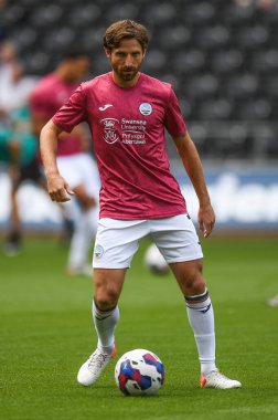 Joe Allen #7 of Swansea City during the pre-game warmup 