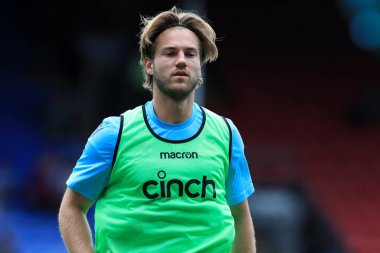 Joachim Andersen of Crystal Palace warming up prior to kick off. 
