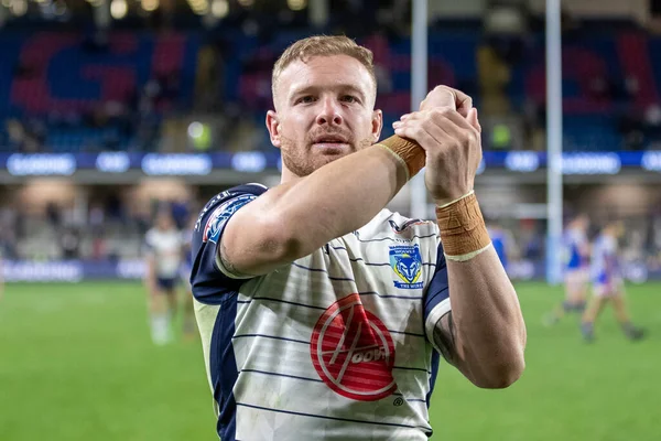 Oliver Holmes Warrington Wolves Claps His Hands Applauds Supporters Full — 스톡 사진