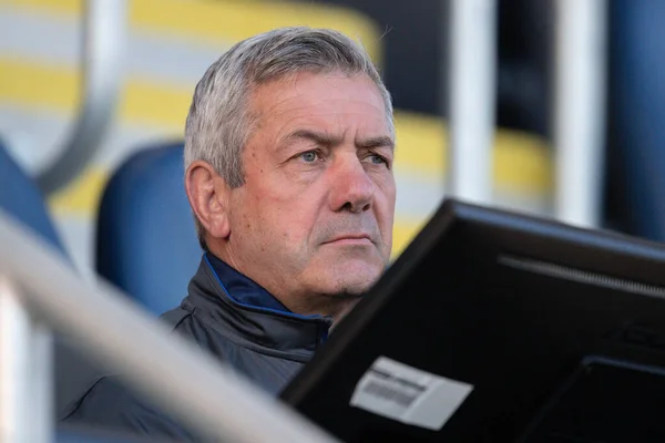 Daryl Powell Head Coach Warrington Wolves Watches His Technical Area — 스톡 사진