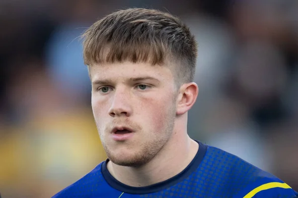 Luke Thomas Warrington Wolves Pre Match Warm — Stockfoto