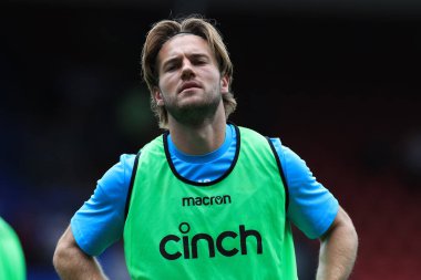 Joachim Andersen of Crystal Palace warming up prior to kick off. 