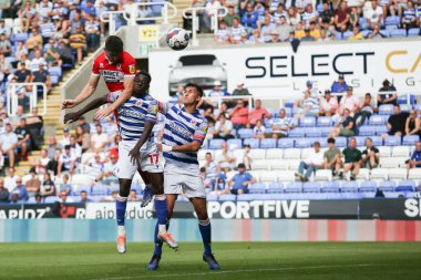 Jonathan Howson #16 of Middlesbrough heads toward goal