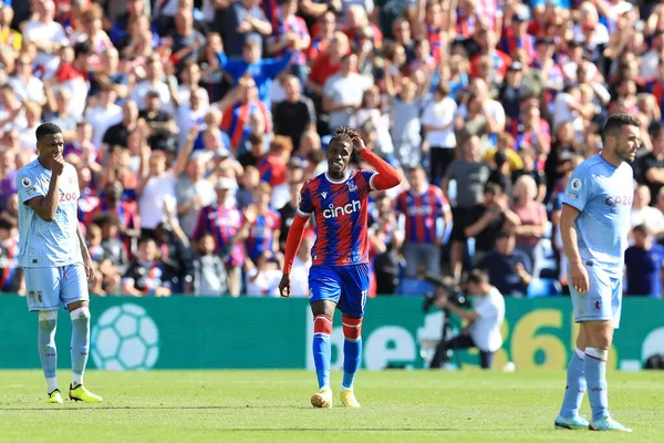 Goal Wilfried Zaha Crystal Palace Scores — ストック写真