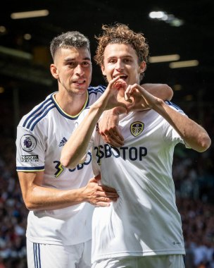 Brenden Aaronson #7 of Leeds United celebrates his goal with Marc Roca and makes the score 1-0 