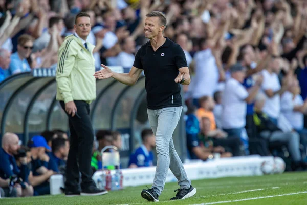 Jesse Marsch Manager Leeds United Puts His Hands Out Supporters — Stockfoto