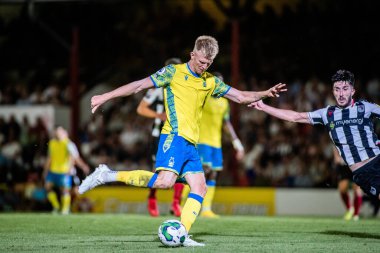 Sam Surridge #16 of Nottingham Forest scores his teams third of the game