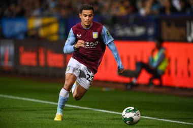 Philippe Coutinho #23 of Aston Villa makes a break with the ball