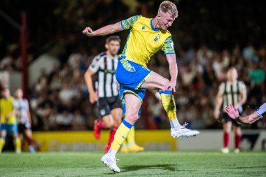 Sam Surridge #16 of Nottingham Forest scores his teams third of the game