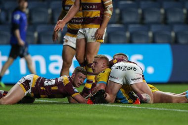 Mikolaj Oledzki #8 of Leeds Rhinos looks to the referee to confirm his try which was later disallowed