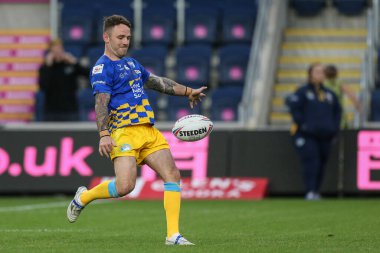 Richie Myler #16 of Leeds Rhinos during pre-game warm up