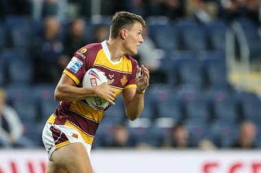 Louis Senior #22 of Huddersfield Giants in action during the game 