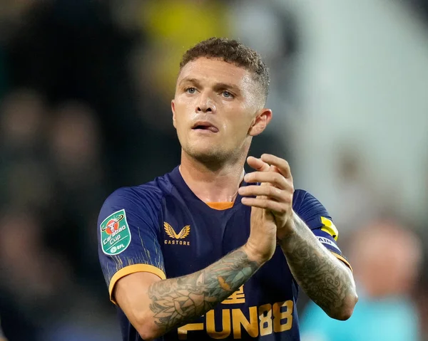 Kieran Trippier #2 of Newcastle United salutes the fans after the game