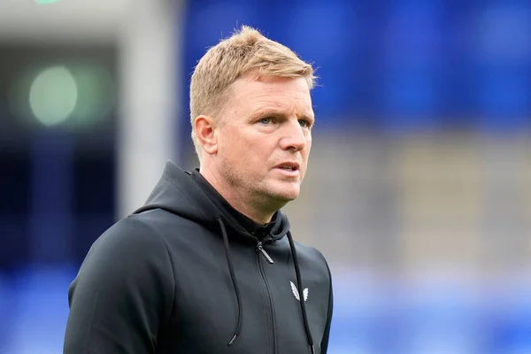 Eddie Howe Manger Newcastle United Inspects Pitch Game —  Fotos de Stock
