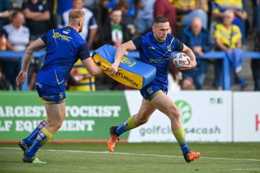 Ben Currie #11 of Warrington Wolves during pre match warm up