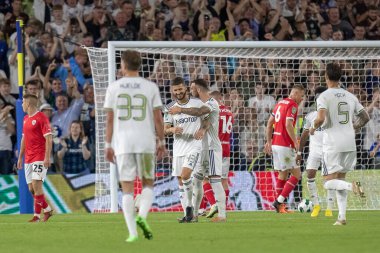 Mateusz Klich #43 of Leeds United celebrates his goal and makes the score 3-1 during the second half 