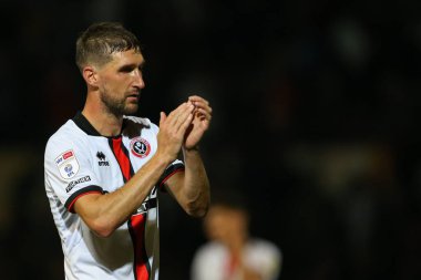 Chris Basham #6 of Sheffield United acknowledges the crowd at the final whistle 