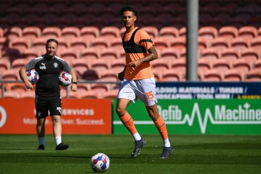 Rhys Williams #15 of Blackpool during the pre-game warmup