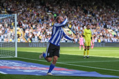 Barry Bannan #10 of Sheffield Wednesday celebrates his goal to make it 2-0