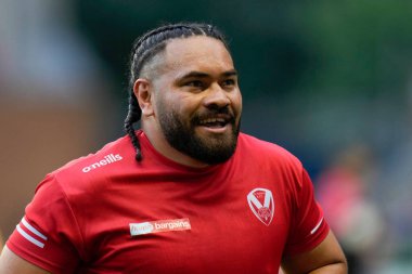 Konrad Hurrell #23 of St Helens warms up before the match 