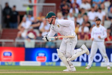 Simon Harmer of South Africa makes a run