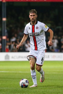 Chris Basham #6 of Sheffield United on the ball 