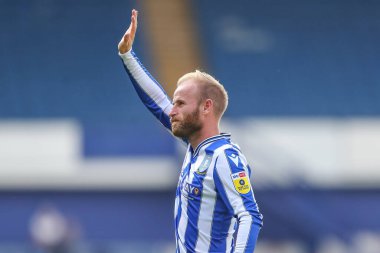 Barry Bannan #10 of Sheffield Wednesday waves to the fans