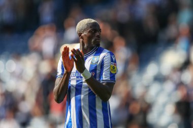 Dominic Iorfa #6 of Sheffield Wednesday applauds the home fans after the final whistle