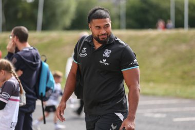 Chris Satae #10 of Hull FC arrives at the MKM Stadium